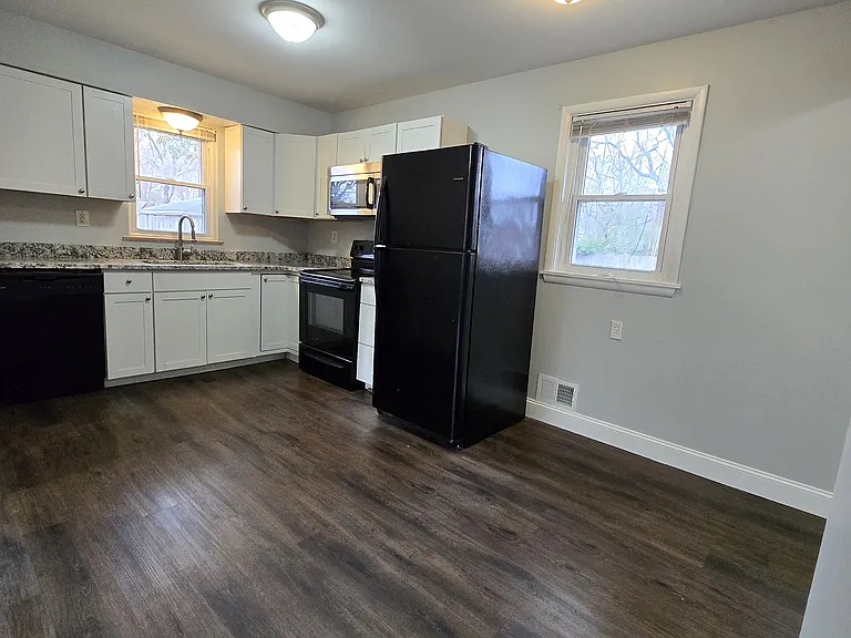 1827 Milburt Dr — Photo 5
