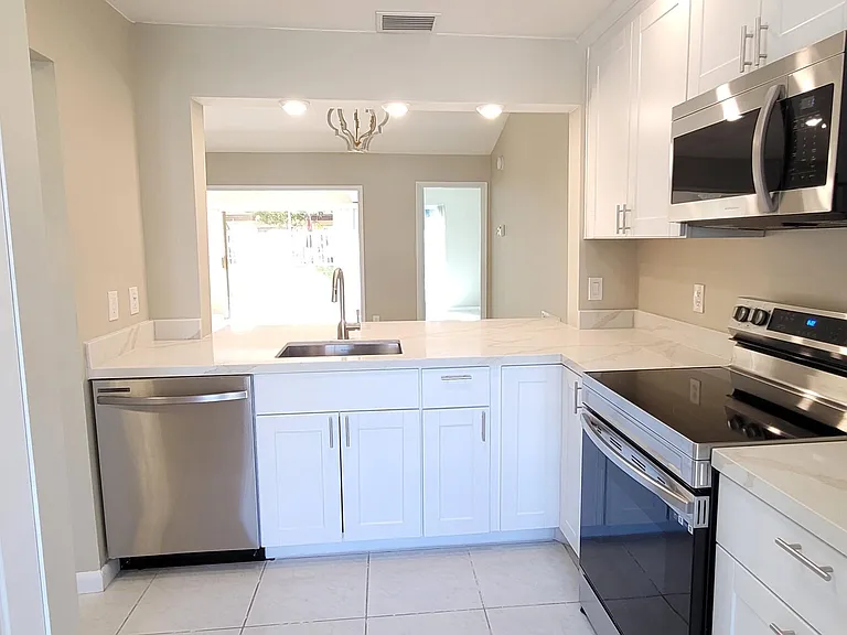 6209 Olivewood Cir — Photo 7