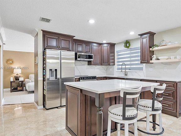 4th image of 5998 SW 112th Dr