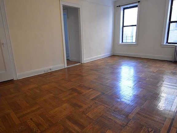 2nd image of 4415 43rd Ave #2B