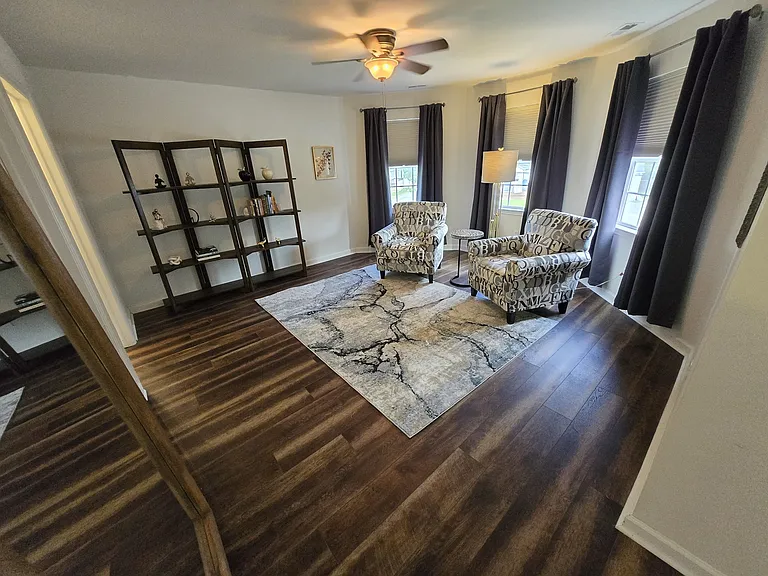 217 Alameda Ave — Photo 22