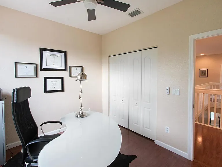 2257 Portofino Ave — Photo 14