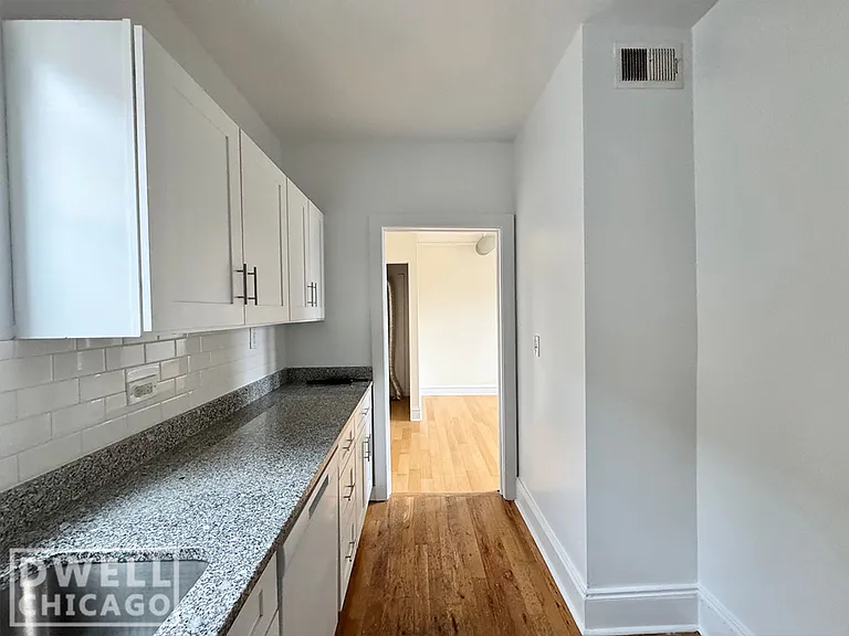 3531 W Fullerton Ave #2 — Photo 12