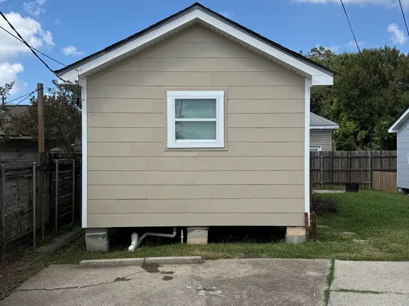 4117 7th St, Marrero, LA 70072