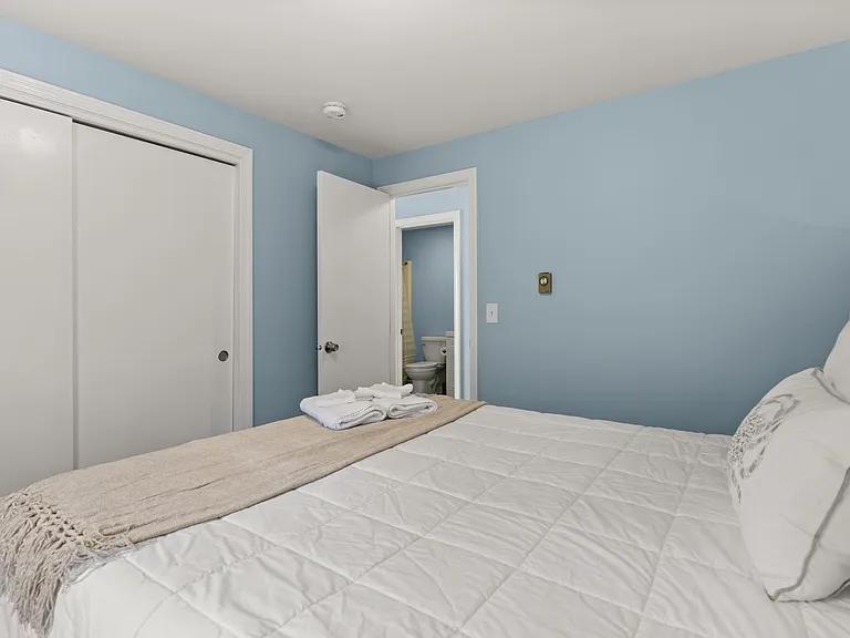 911 Ocean Blvd #4 — Photo 16