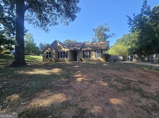 28 Ellen Ct, Newnan, GA 30265