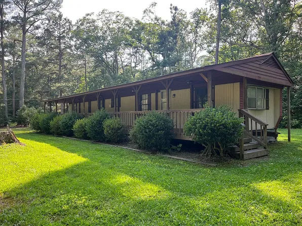 7600 White Oak Dr, Lanexa, VA 23089