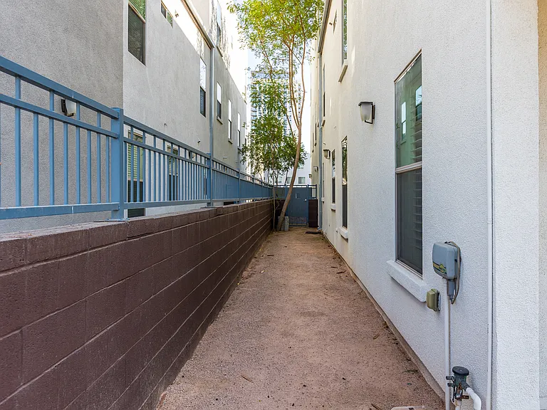 615 E Portland St #177 — Photo 29