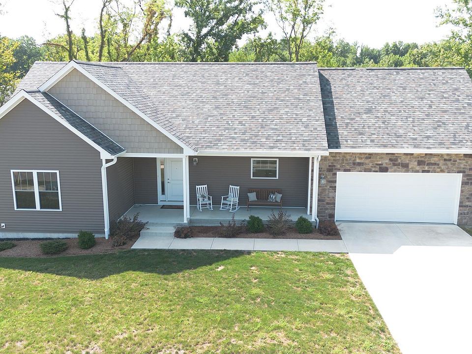 1st image of 1016 E Ruby Creek Dr