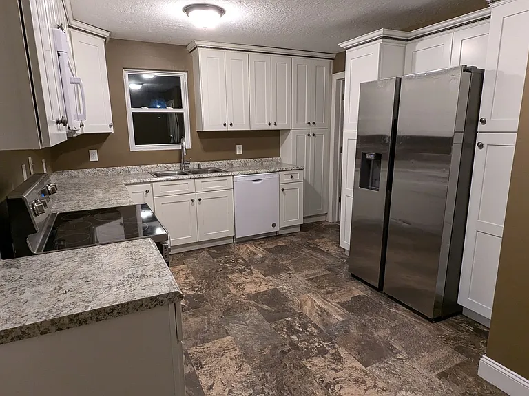 255 Whipple Ave NW #A — Photo 3