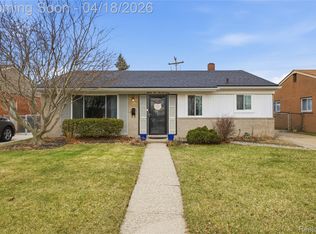 8573 Liberty Blvd, Westland, MI 48185