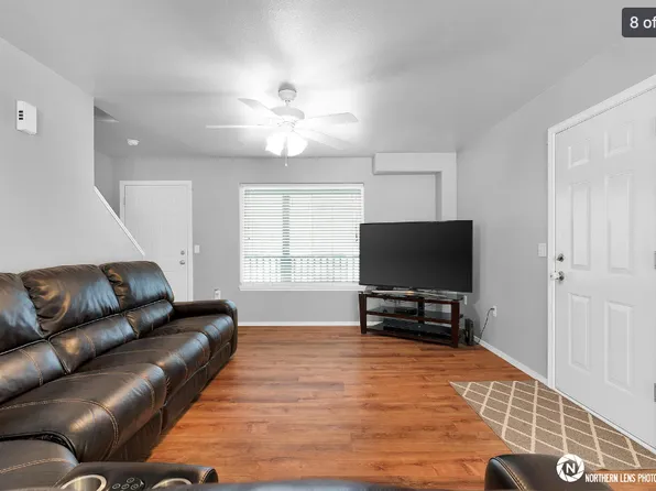 10240 E Strand Dr, Wasilla, AK