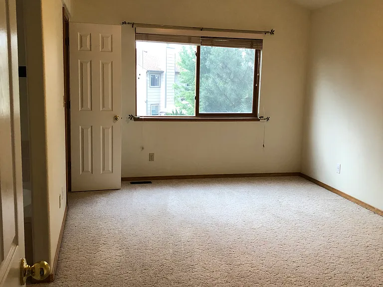 7955 Manston Dr — Photo 12