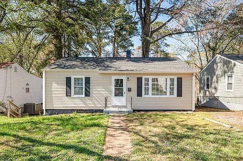132 N Elm Ave Photo 1