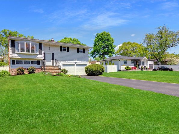 109 Harrisburg Street, Bay Shore, NY 11706