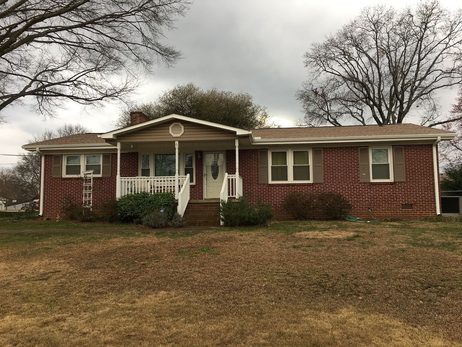 6 Brushy Creek Rd, Taylors, SC 29687 Zillow