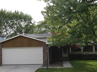 7825 Stanburn Rd, Columbus, OH 43235