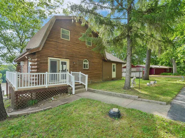 20706 251st St, Manchester, IA 52057