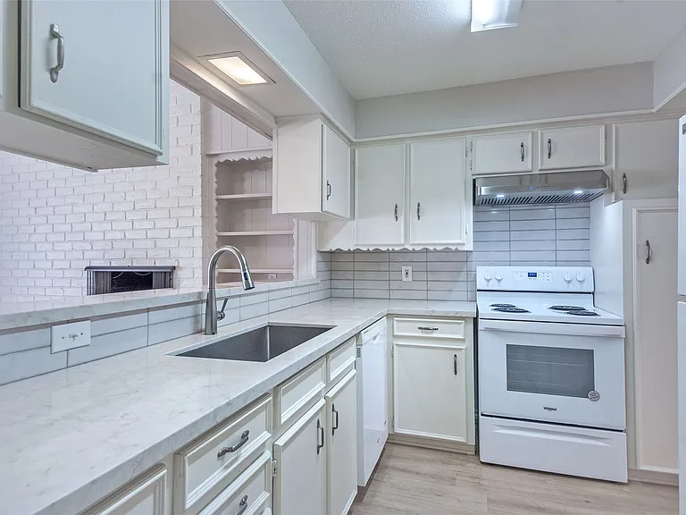 10679 Sandpiper Ln — Photo 11