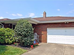 690 Devitt Ave, Campbell, OH