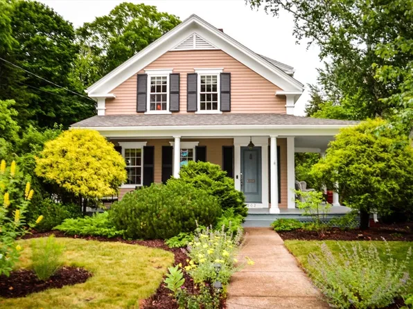 202 S Washington St, North Attleboro, MA 02760