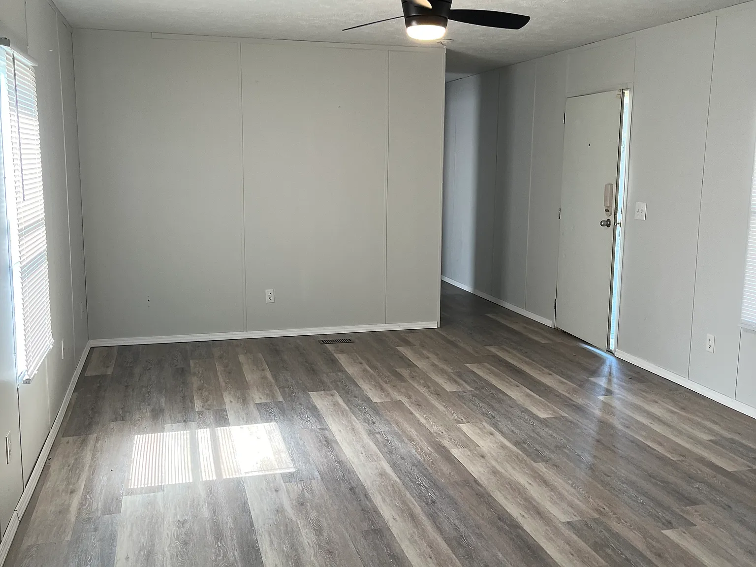 3 bed, 845 sqft, $1,000 — Photo 4