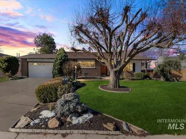 3973 N Kilarney Dr, Boise, ID 83704