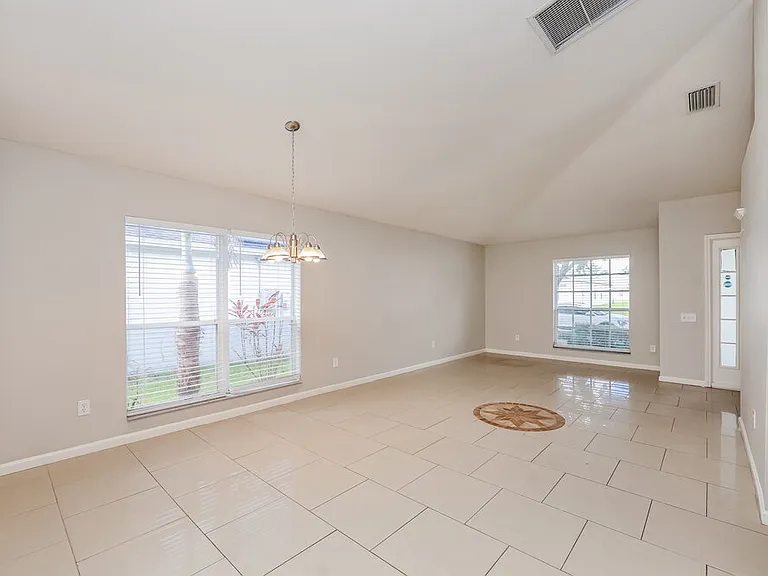 11427 Misty Isle Ln — Photo 5