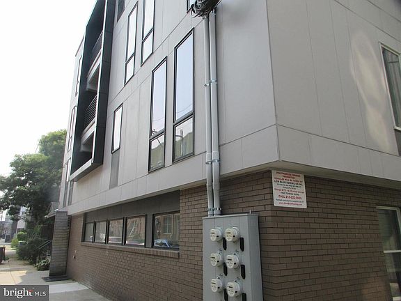 2nd image of 1716 Cambridge St #4