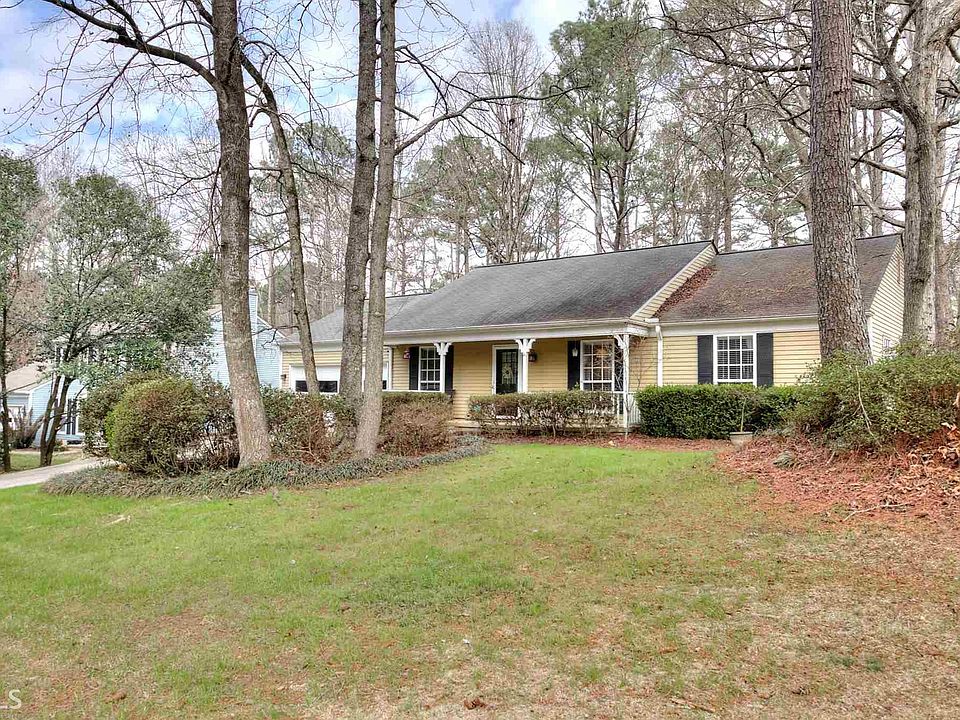 1st image of 775 Crab Orchard Dr