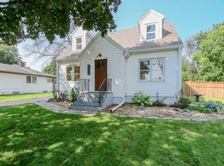 2185 Sunrise Dr, Saint Paul, MN 55117