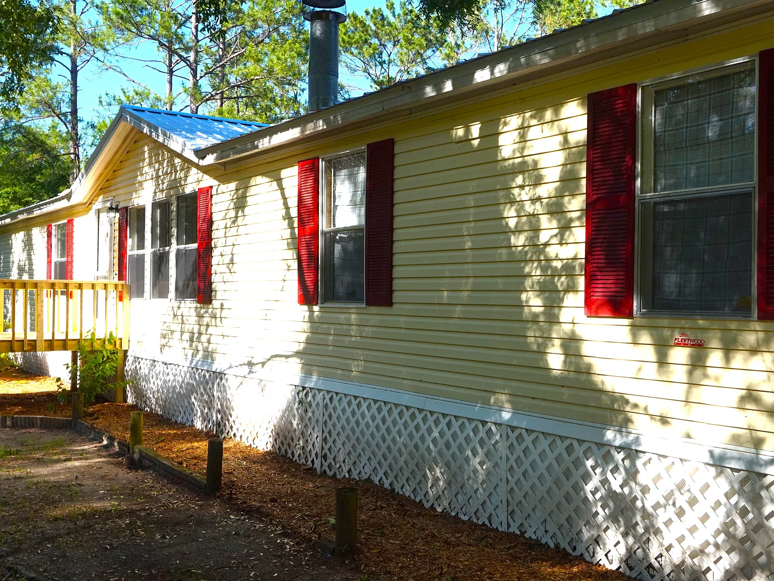 4 bed, 2280 sqft, $1,800 — Photo 1