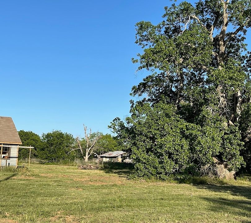 1st image of 704 CR 467