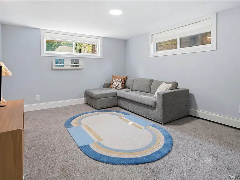 1A Gerald Ln — Photo 25