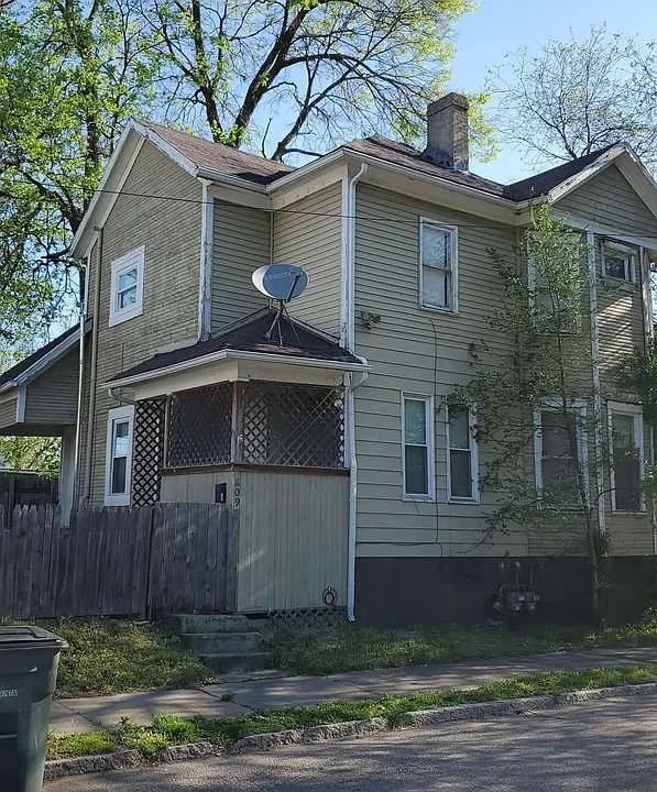 809-811 Herman Ave