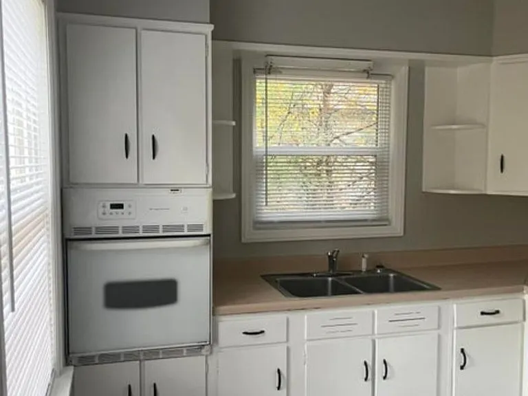 180 Gray Station Rd — Photo 11