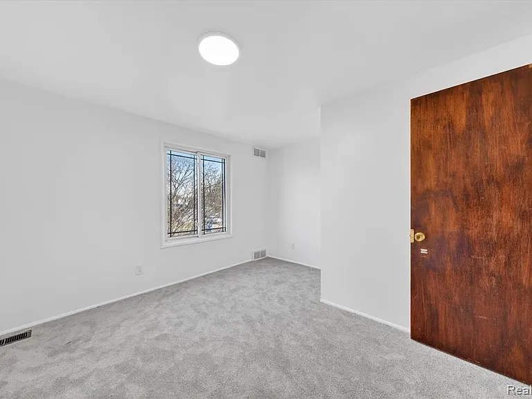 11616 Lynch Ct — Photo 16