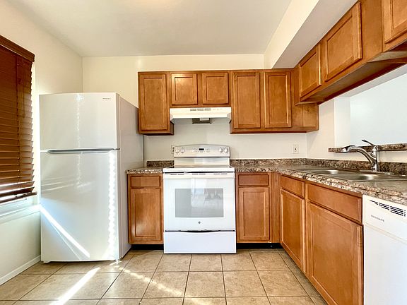 3rd image of 1433 Sangaree Cir #1