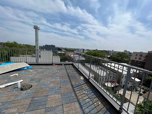 Rented by Delmark Realty LLC | media 42