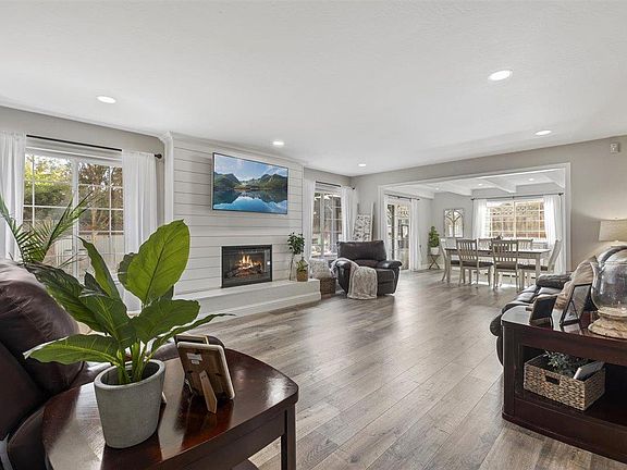 5th image of 7670 Santa Barbara Dr