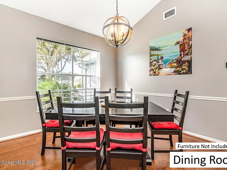 2104 Lionel Dr — Photo 9