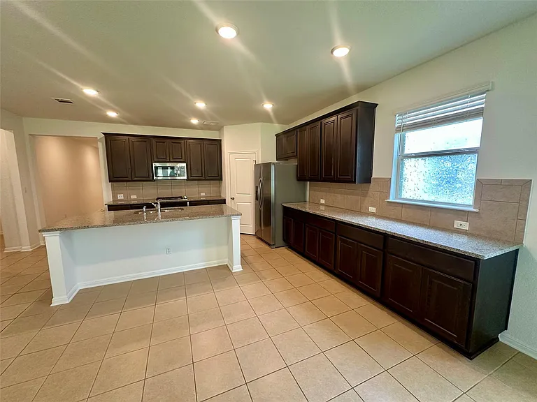 1401 Brescia Walk — Photo 7