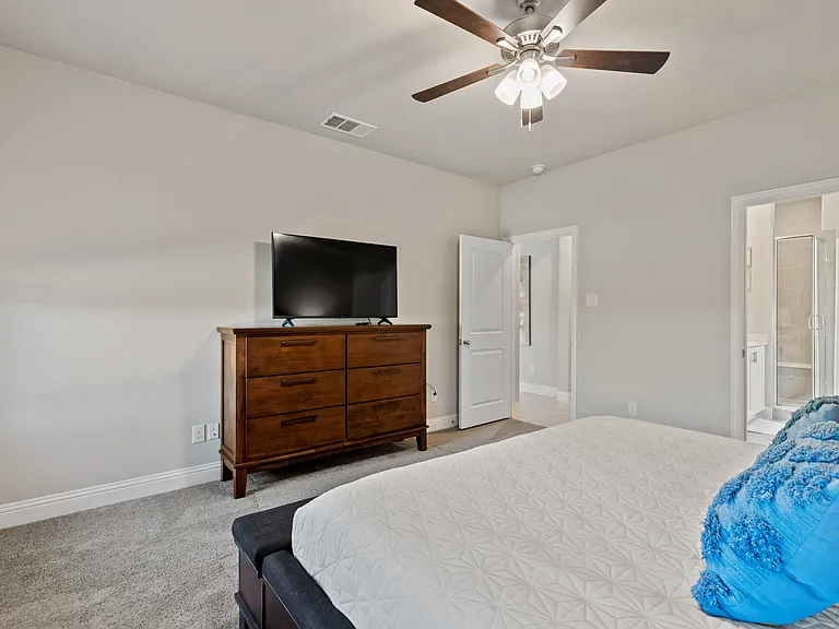 950 Waterview Dr — Photo 17