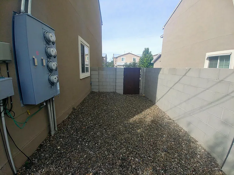 Sideyard
