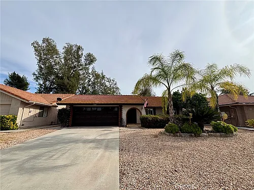 1955 Silver Oak Way Photo 1