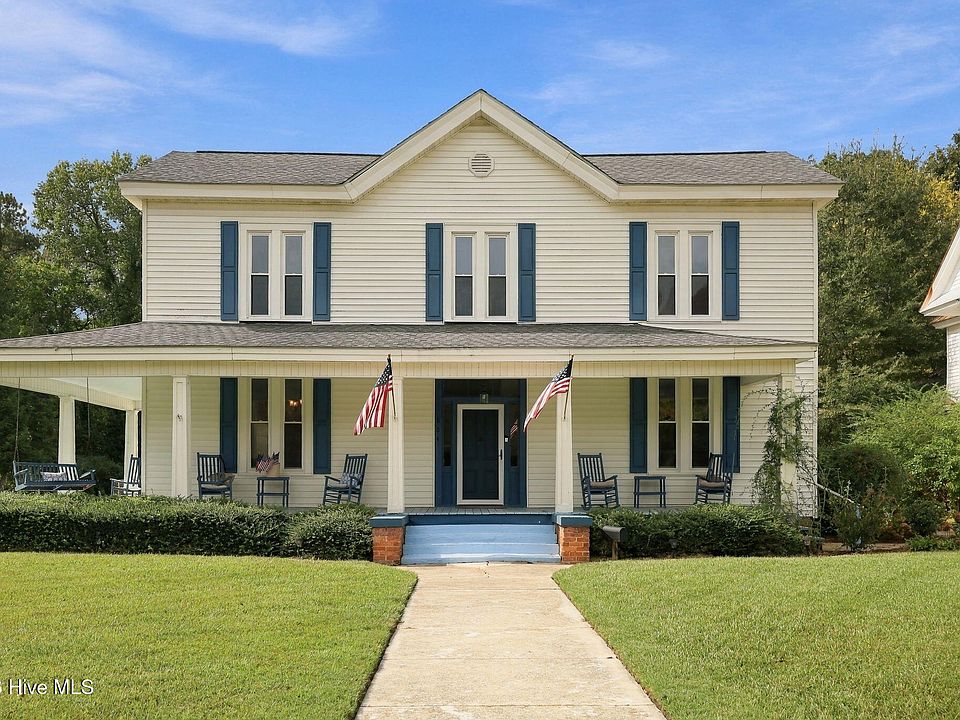 1st image of 904 Church Street