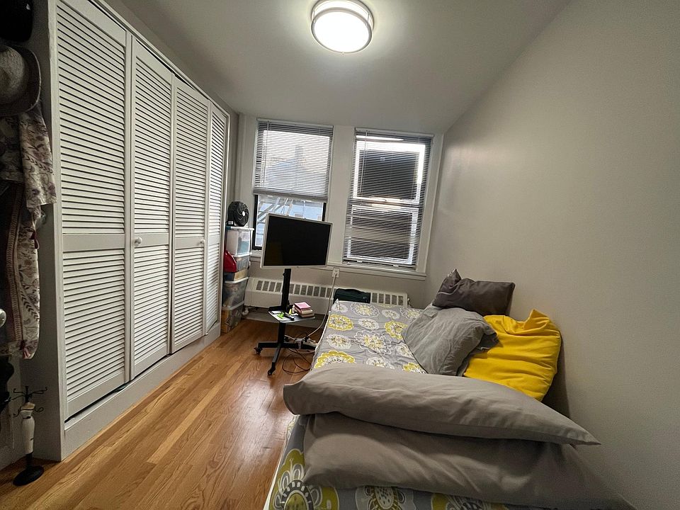 2nd image of 50 Park Vale Ave #13