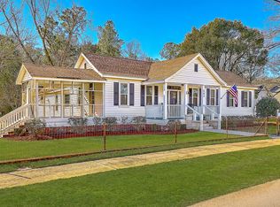 243 S Main St, Ridgeville, SC 29472