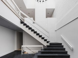 48 Bank St #1, New York, NY 10014