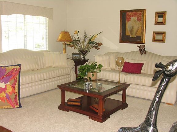 Warm & Inviting Living Room